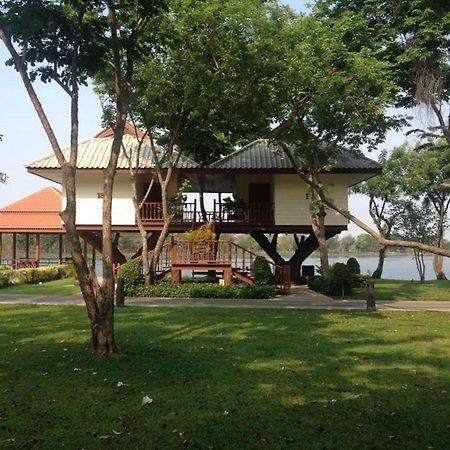 Bungchawak Resort Doem Bang Nang Buat Exterior photo